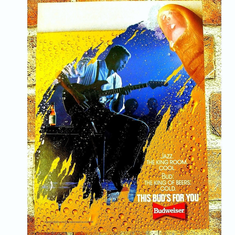 1989 Budweiser Ad – Jazz Guitar Reveal "King Room" Beer‎ Glass Wipe Vtg Print Ad